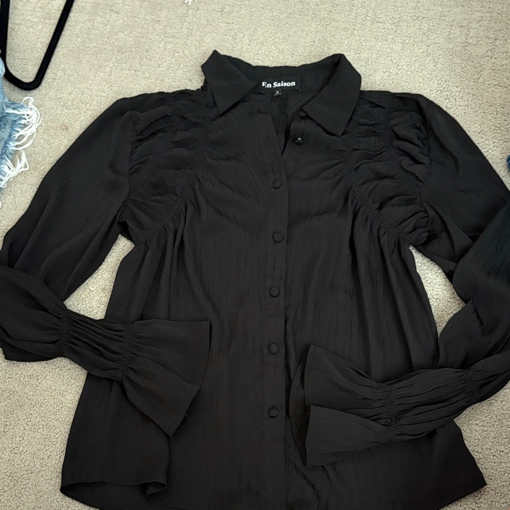 En Saison Elegant Black Button Down Blouse